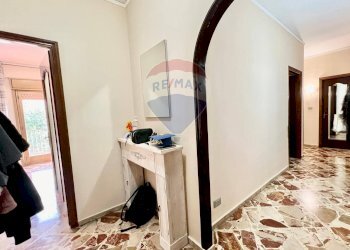 Hall / corridoio - Quadrilocale Largo Della Martora
 
5, Palermo - foto 9