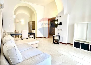 Sala da pranzo - Quadrilocale Vicolo Chiesa Di Sant'orsola
 
6, Palermo - foto 1