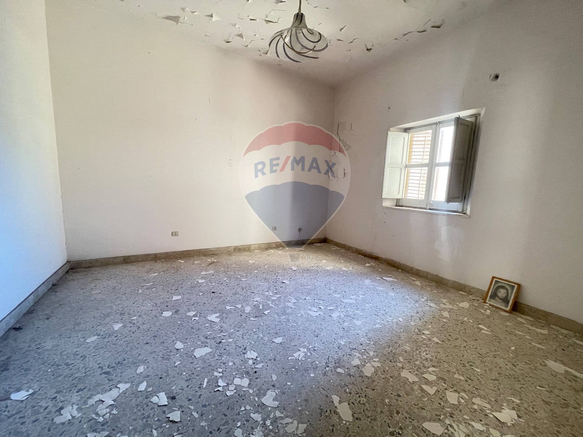 Stanza vuota - Casa indipendente Corso Vittorio Emanuele
 
400, Terrasini - foto 3