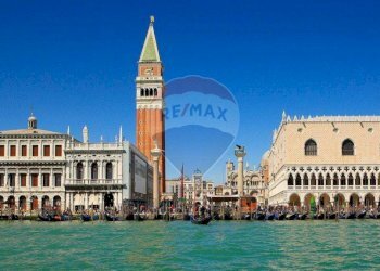 Edificio all\'aperto - Negozio Sestiere San Marco, Venezia - foto 5