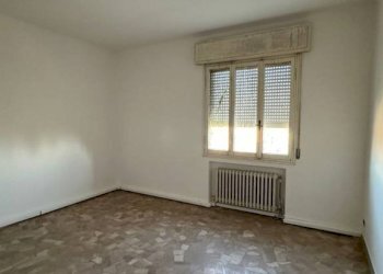 Camera da letto - Appartamento via Martiri di Belfiore, Carpi - foto 5