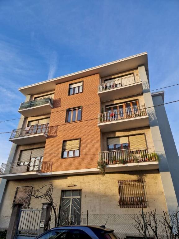 Facciata - Trilocale via Santorre Santarosa, Grugliasco - foto 2