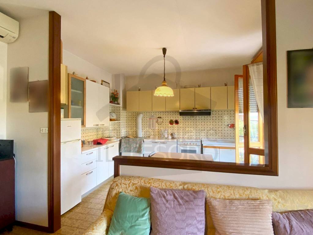 Cucina - Appartamento via Padre Gitti, Verucchio - foto 3