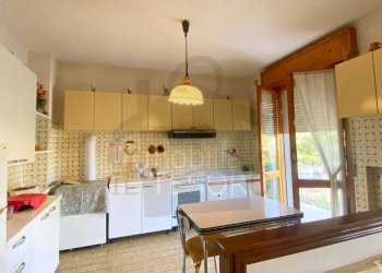 Cucina - Appartamento via Padre Gitti, Verucchio - foto 5