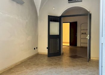 Foto 2 - Commercial Premises Savona - photo 2