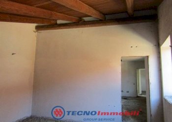 Stanza non arredata - Independent house via De Stefanis, Front - photo 5