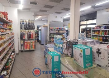 Interno non residenziale - Shop corso Vercelli, Torino (neighborhood Aurora) - photo 4