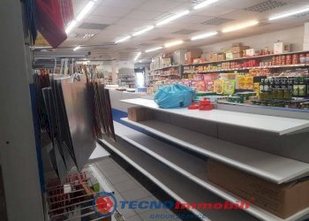 Interno non residenziale - Shop corso Vercelli, Torino (neighborhood Aurora) - photo 8