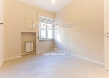 Camera da letto - Trilocale via Monte Zovetto, Genova - foto 5