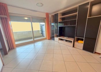 Salone - Quadrilocale via Vincenzo Bellini, Signa - foto 3