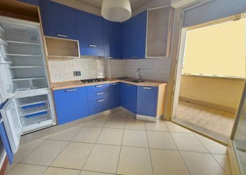 Cucina - Quadrilocale via Vincenzo Bellini, Signa - foto 8