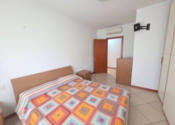 Camera da letto - Quadrilocale via Vincenzo Bellini, Signa - foto 16