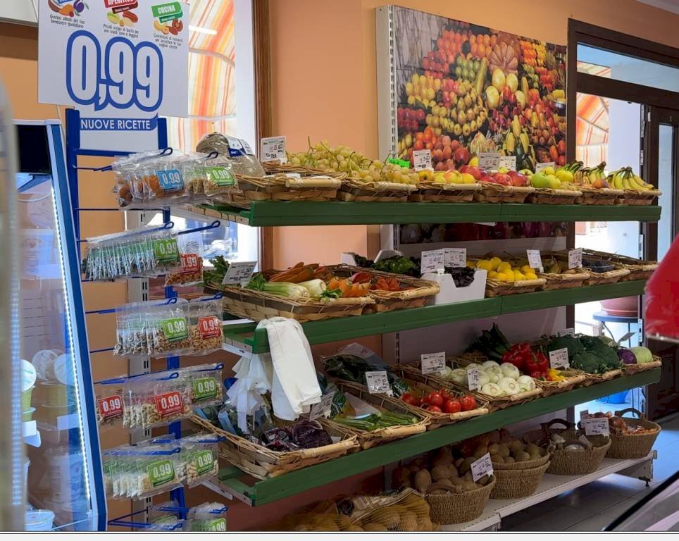 Interno non residenziale - Alimentari - Gastronomia piazza Balp De Roche Brune, Chiomonte - foto 3