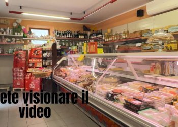 Interno non residenziale - Alimentari - Gastronomia piazza Balp De Roche Brune, Chiomonte - foto 1