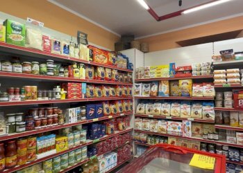 Interno non residenziale - Alimentari - Gastronomia piazza Balp De Roche Brune, Chiomonte - foto 2