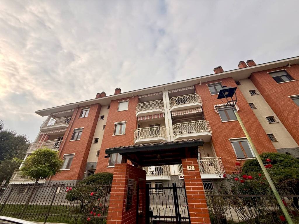 Facciata - Appartamento via Generale Como, 42, Villastellone - foto 1