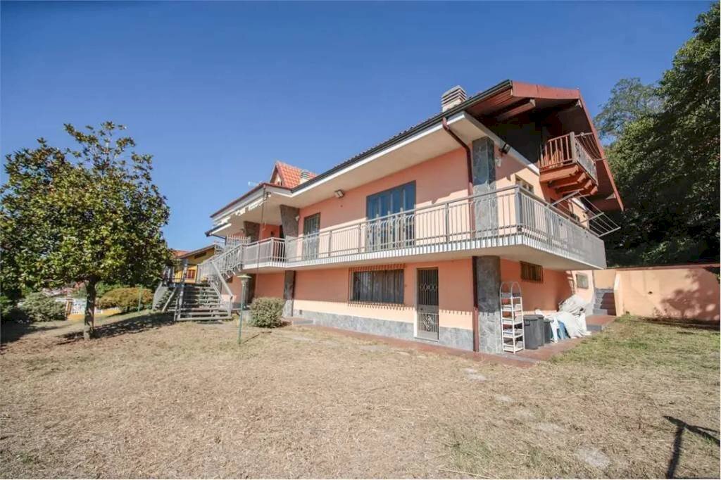 Facciata - Villa via Castelvecchio, Montalenghe - foto 3