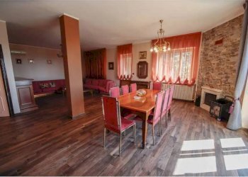 Salone - Villa via Castelvecchio, Montalenghe - foto 1