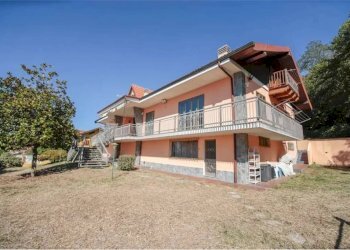 Facciata - Villa via Castelvecchio, Montalenghe - foto 3