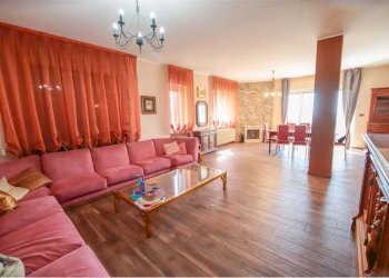 Salone - Villa via Castelvecchio, Montalenghe - foto 9