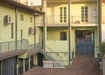 Facciata - Negozio corso Savona, Asti - foto 18