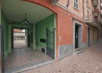 Interno palazzo - Negozio corso Savona, Asti - foto 22