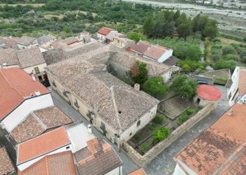 Vista - Stabile - Palazzo corso Giuseppe Garibaldi, San Giorgio Lucano - foto 2