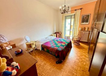 Camera da letto - Trilocale via Ettore Bignone, Pinerolo - foto 11
