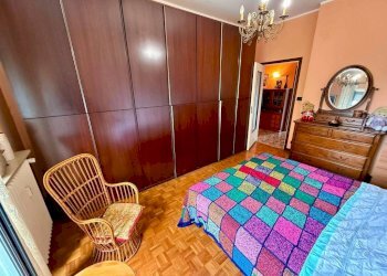 Camera da letto - Three-room apartment via Ettore Bignone, Pinerolo - photo 13