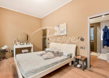 Camera da letto - Appartamento via Domenico Chiodo, 67, La Spezia - foto 24