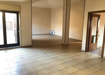 Foto 1 - Quadrilocale VIA CAPPUCCINI PARCO L
 
16, Caserta - foto 1