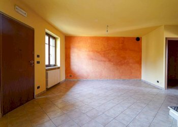 Soggiorno - Villa a Schiera piazza Nazari, Caraglio - foto 5