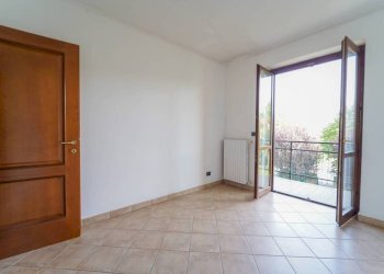 Camera da letto - Villa a Schiera piazza Nazari, Caraglio - foto 16