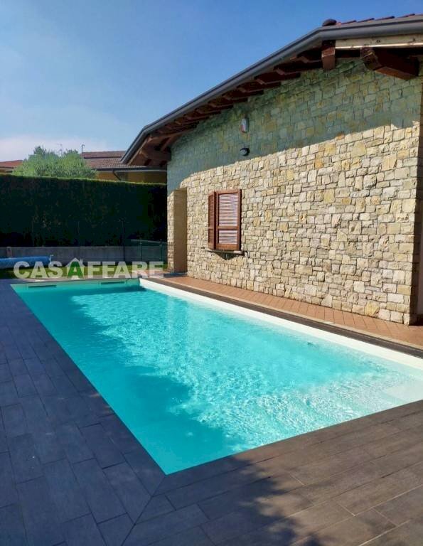 Piscina - Villa via Guglielmo Marconi, Albano Sant'Alessandro - foto 1