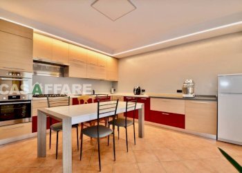 Cucina - Villa via Guglielmo Marconi, Albano Sant'Alessandro - foto 7