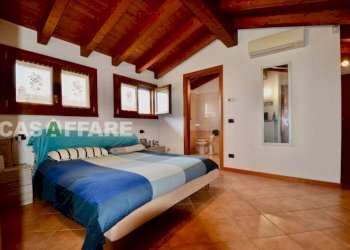Camera da letto - Villa via Guglielmo Marconi, Albano Sant'Alessandro - foto 17