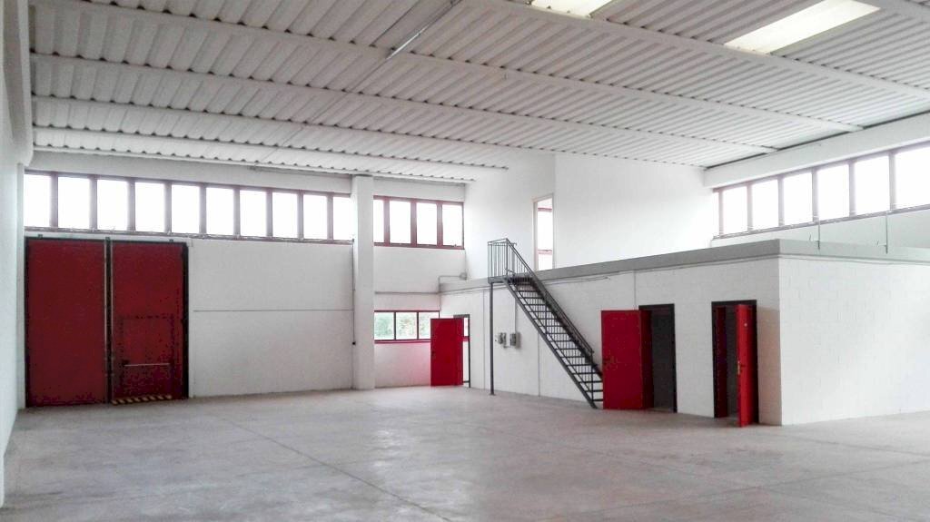 Interno non residenziale - Capannone via Brondi, 16, Quinto di Treviso - foto 2