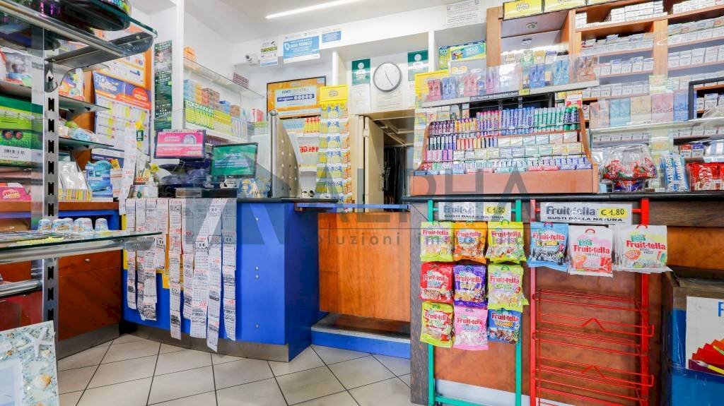 Interno non residenziale - Bar - Tabacchi - Ricevitoria viale Regina Margherita, Rimini - foto 2