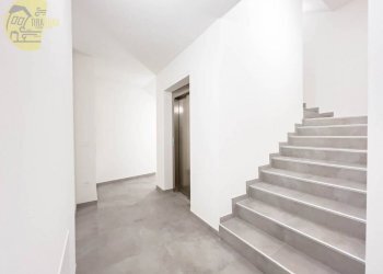 Interno palazzo - Quadrilocale salita di Gretta, 15, Trieste - foto 35