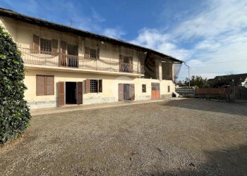 Casa semi indipendente Via Sant'Anna, Bagnolo Piemonte - foto 3