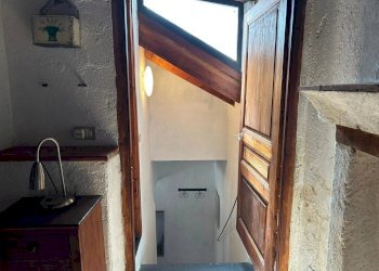 Trilocale Via Martiri della Liberta, Apricale - foto 8