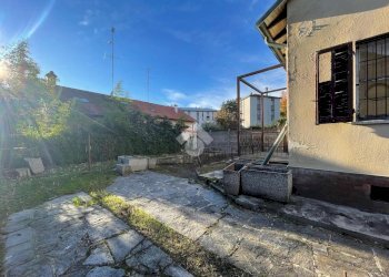 Porzione di casa Via A. Canova, Legnano - foto 5