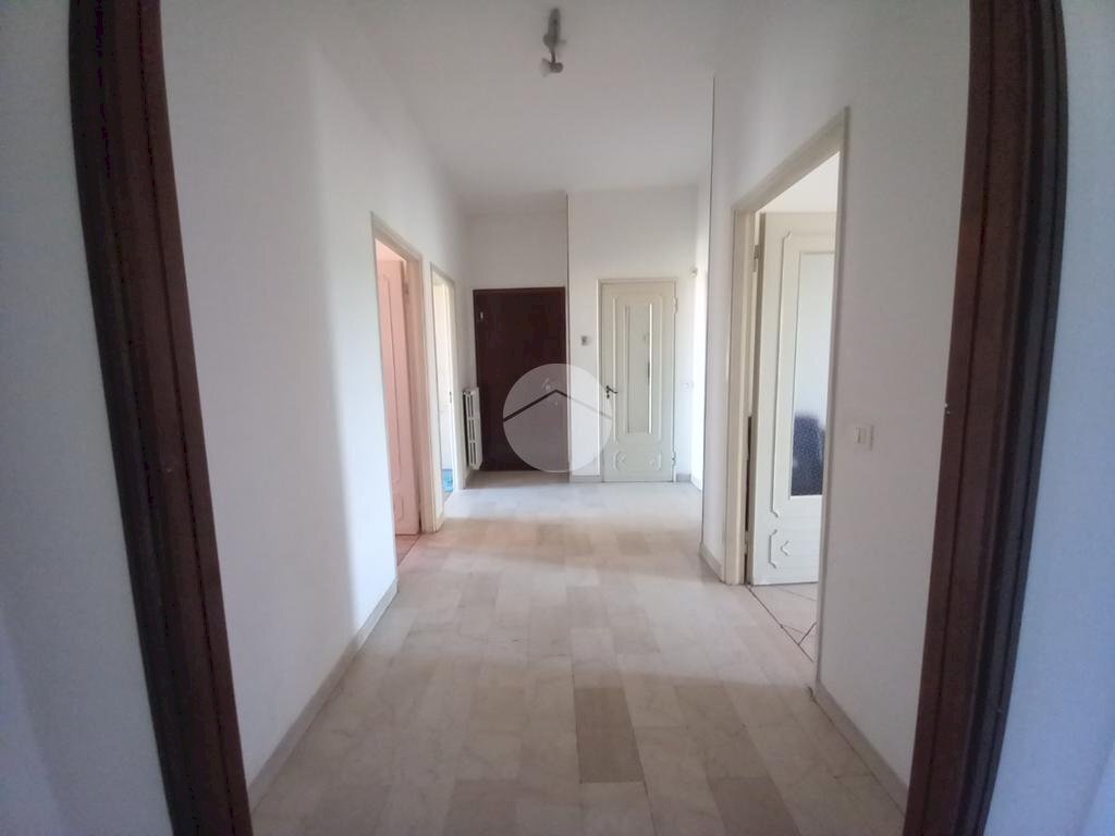 Three-room apartment Viale Alessandro Manzoni, Valenza - photo 2