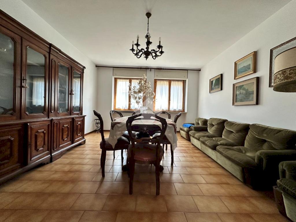 Four-room apartment Via Palmiro Togliatti, Tortona - photo 3