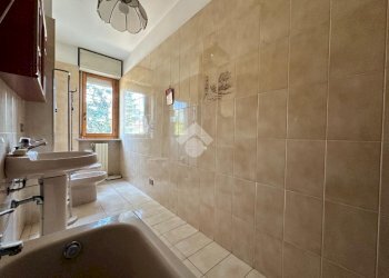 Four-room apartment Via Palmiro Togliatti, Tortona - photo 25