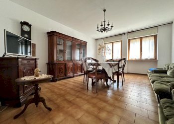 Four-room apartment Via Palmiro Togliatti, Tortona - photo 1