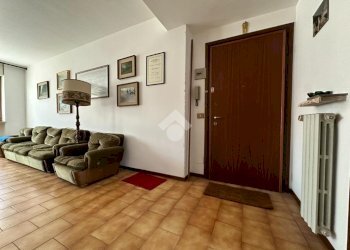 Four-room apartment Via Palmiro Togliatti, Tortona - photo 10