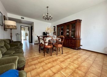 Four-room apartment Via Palmiro Togliatti, Tortona - photo 8