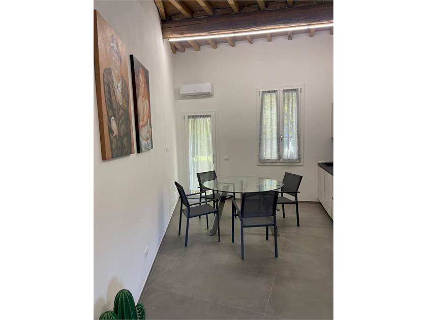 Two-room apartment Modena - photo 3