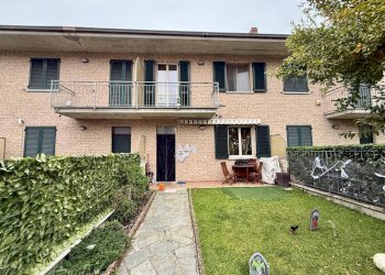 Foto 1 - Villa a Schiera Alessandria - foto 1